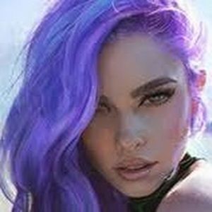 Meet your Posher, Fanny